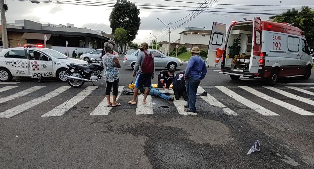 Foto 3 de 4 — ​Motociclista fica ferido em grave acidente na Vila Harmonia